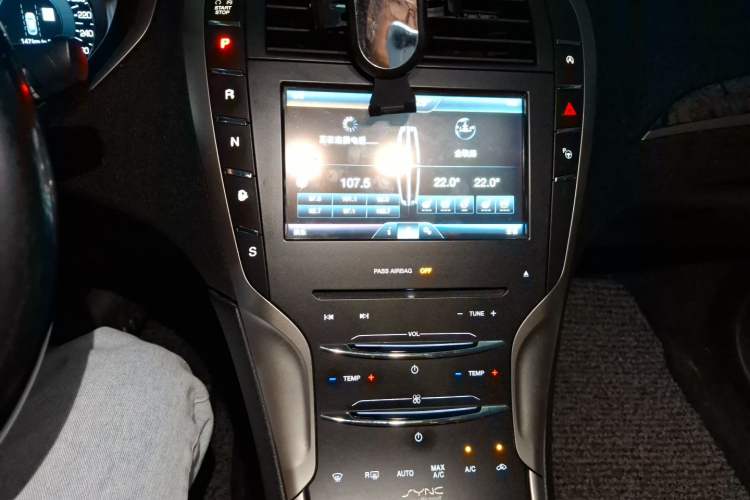 Used Lincoln MKZ 2014 2.0T Prestige Edition Audio And AC Panel