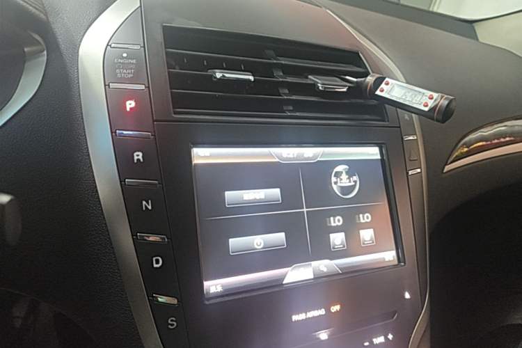 Used Lincoln MKZ 2014 2.0T Luxury Edition Audio And AC Panel