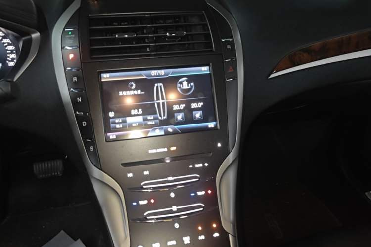 Used Lincoln MKZ 2014 2.0T Luxury Edition Audio And AC Panel