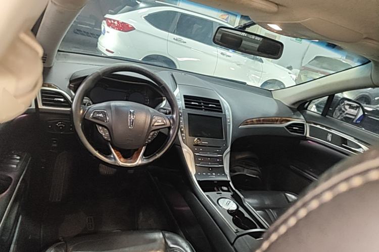 Used Lincoln MKZ 2014 2.0T Luxury Edition Center Console