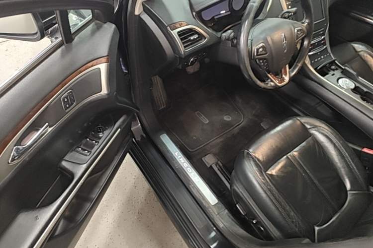 Used Lincoln MKZ 2014 2.0T Luxury Edition Driver Seat