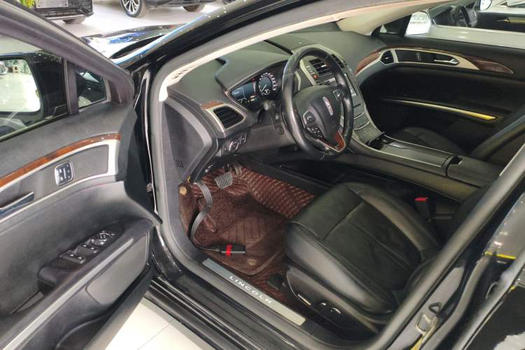 Used Lincoln MKZ 2014 2.0T Luxury Edition Driver Seat
