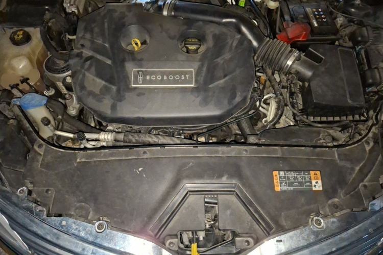 Used Lincoln MKZ 2014 2.0T Prestige Edition Engine Bay