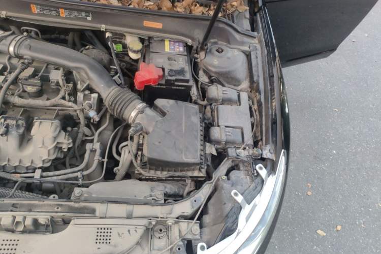 Used Lincoln MKZ 2014 2.0T Luxury Edition Engine Bay Left