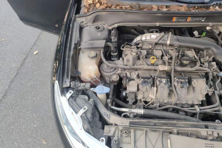 Used Lincoln MKZ 2014 2.0T Luxury Edition Engine Bay Right