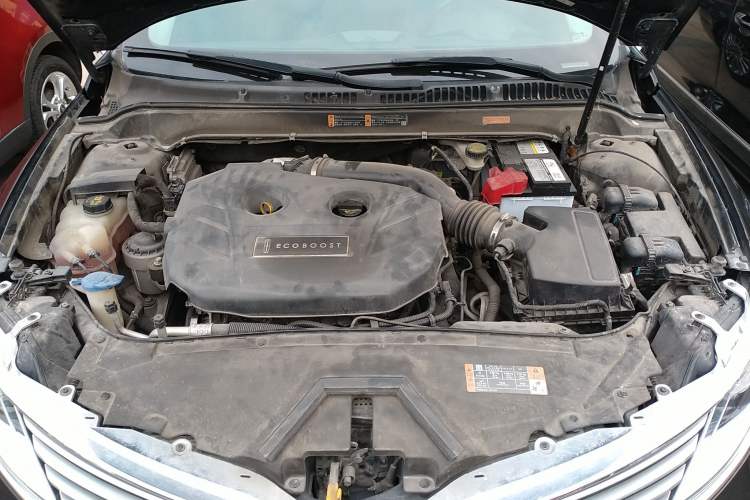 Used Lincoln MKZ 2014 2.0T Luxury Edition Engine Bay