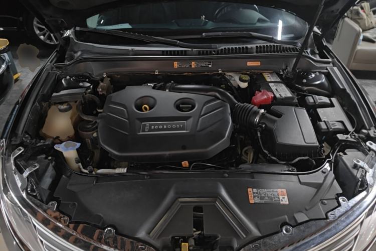 Used Lincoln MKZ 2014 2.0T Luxury Edition Engine Bay