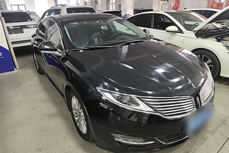 Used Lincoln MKZ 2014 2.0T Luxury Edition Front Right 45 Deg