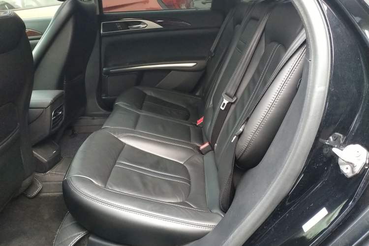 Used Lincoln MKZ 2014 2.0T Luxury Edition Left Rear Seat