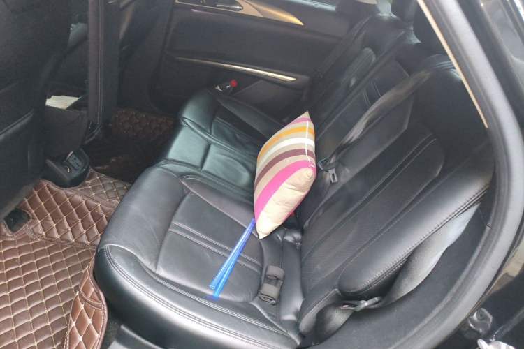 Used Lincoln MKZ 2014 2.0T Luxury Edition Left Rear Seat