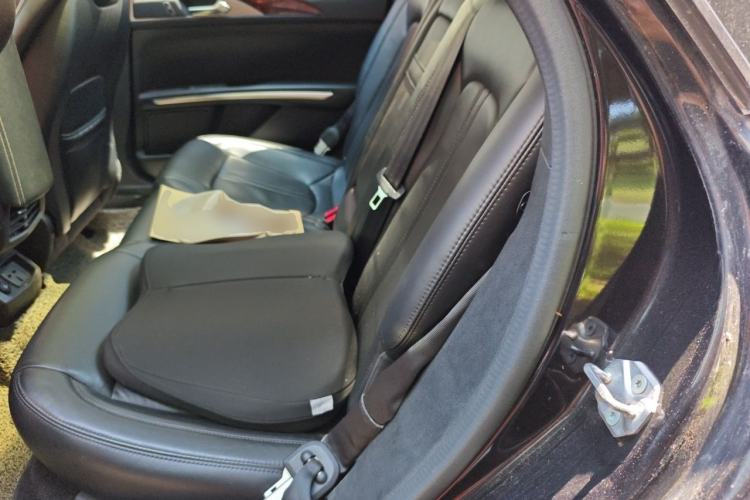 Used Lincoln MKZ 2014 2.0T Luxury Edition Left Rear Seat