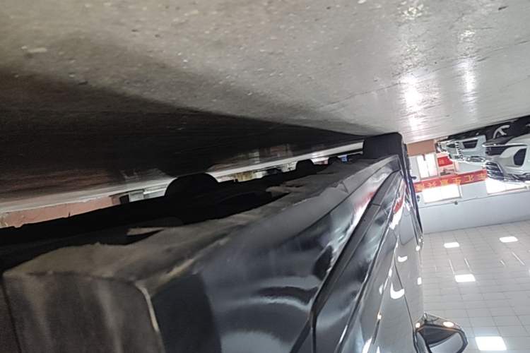 Used Lincoln MKZ 2014 2.0T Luxury Edition Left Side Sill