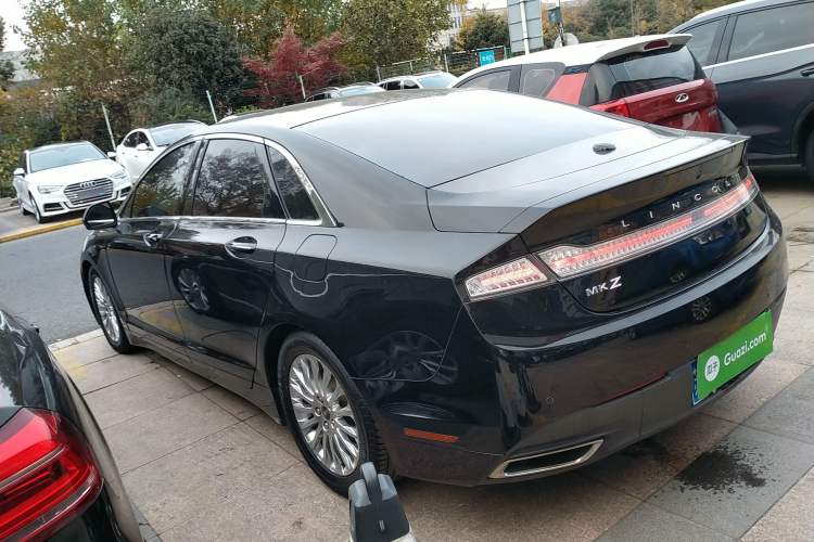 Used Lincoln MKZ 2014 2.0T Luxury Edition Left Side