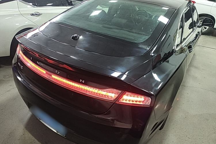 Used Lincoln MKZ 2014 2.0T Luxury Edition Rear Right 45 Deg