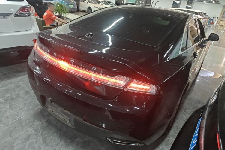 Used Lincoln MKZ 2014 2.0T Luxury Edition Rear Right 45 Deg