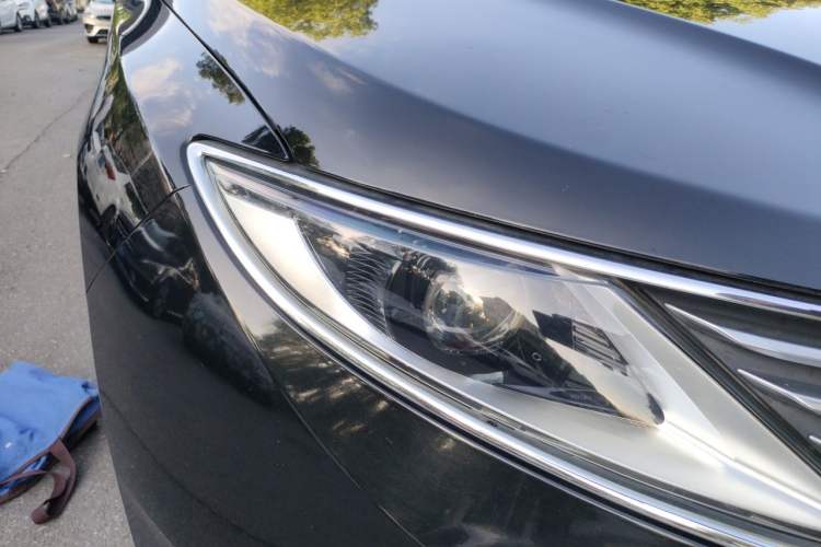 Used Lincoln MKZ 2014 2.0T Luxury Edition Right Front Headlight