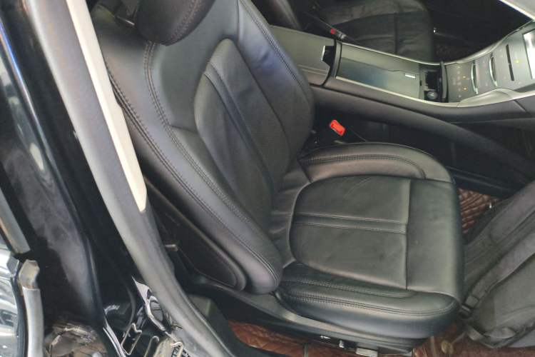Used Lincoln MKZ 2014 2.0T Luxury Edition Right Front Seat