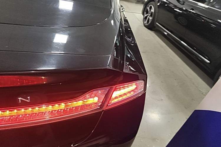 Used Lincoln MKZ 2014 2.0T Luxury Edition Right Rear Taillight