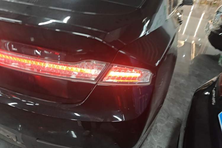 Used Lincoln MKZ 2014 2.0T Luxury Edition Right Rear Taillight