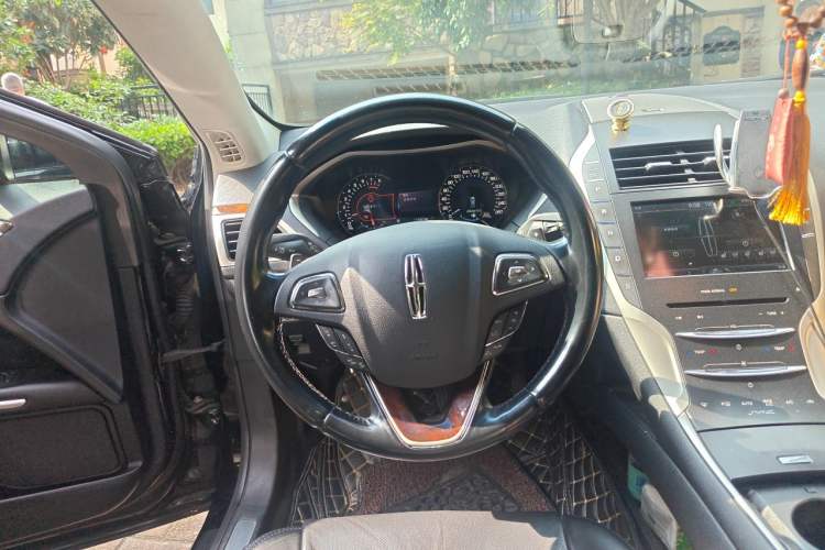 Used Lincoln MKZ 2014 2.0T Prestige Edition Steering Wheel