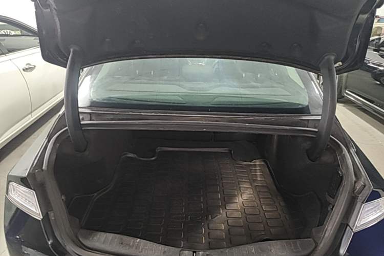 Used Lincoln MKZ 2014 2.0T Luxury Edition Trunk