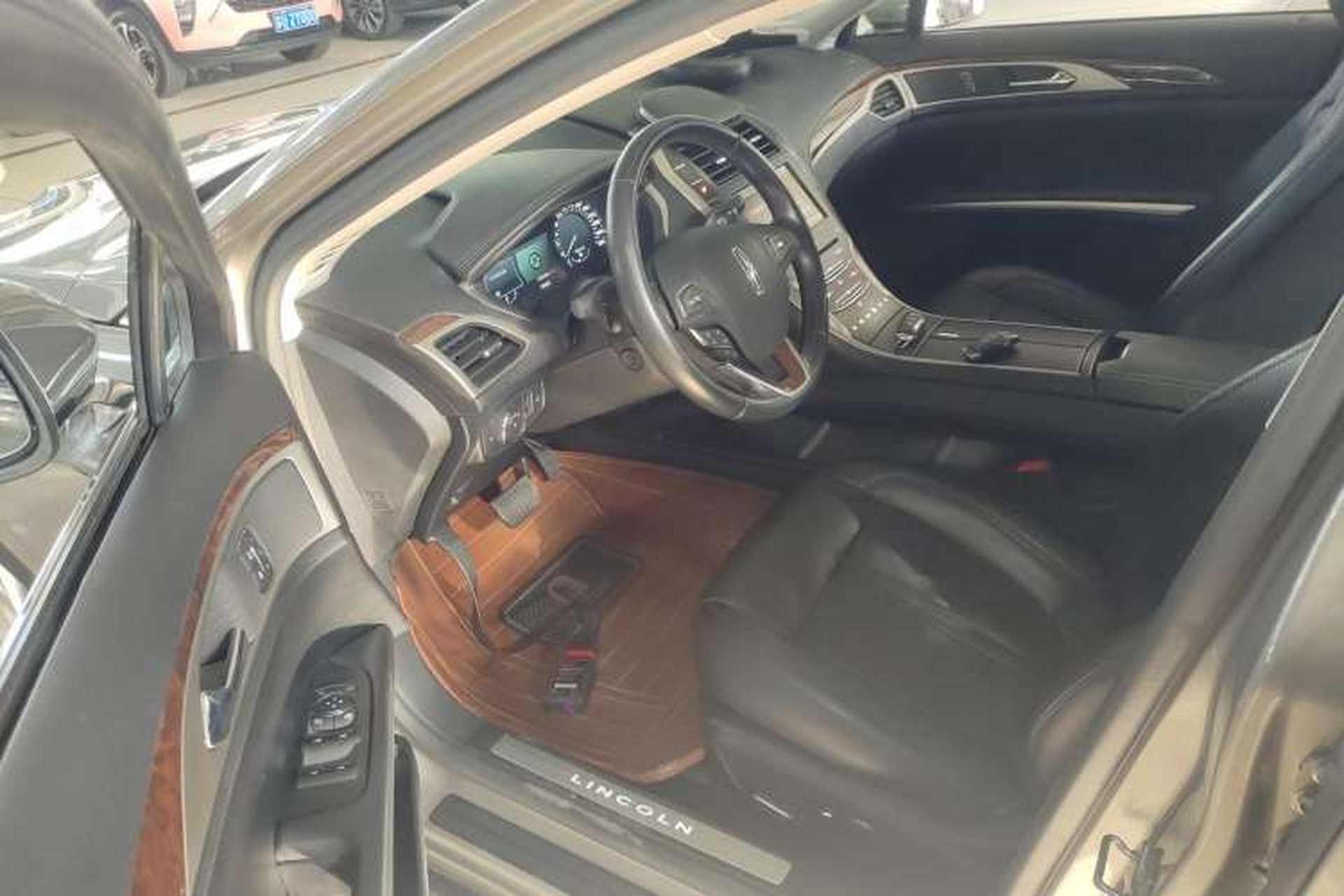 Used Lincoln MKZ 2014 2.0T Luxury Edition Driver Seat