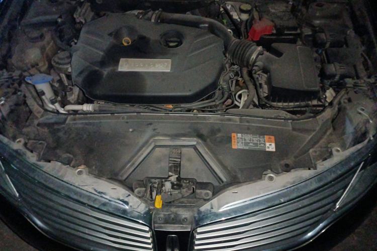 Used Lincoln MKZ 2014 2.0T Luxury Edition Engine Bay