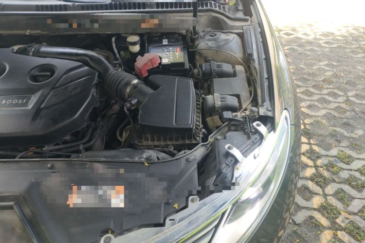 Used Lincoln MKZ 2014 2.0T Luxury Edition Engine Bay Left