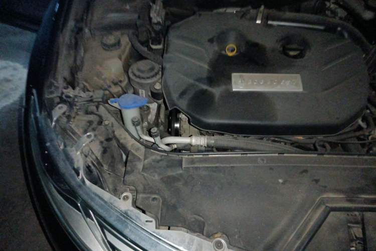 Used Lincoln MKZ 2014 2.0T Luxury Edition Engine Bay Right