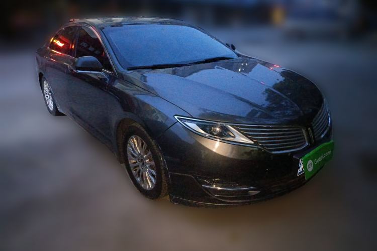 Used Lincoln MKZ 2014 2.0T Luxury Edition Front Right 45 Deg