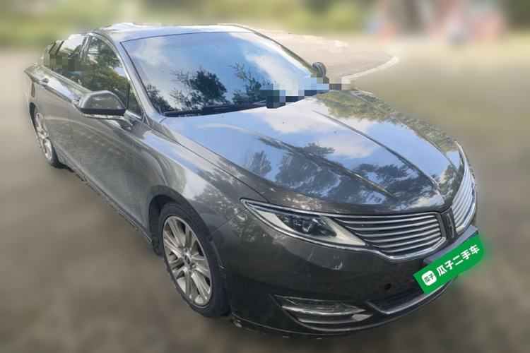 Used Lincoln MKZ 2014 2.0T Luxury Edition Front Right 45 Deg