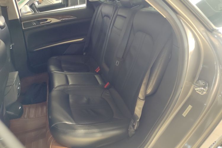 Used Lincoln MKZ 2014 2.0T Luxury Edition Left Rear Seat