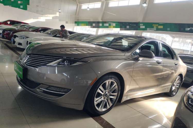 Used Lincoln MKZ 2014 2.0T Luxury Edition Left Side