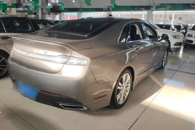 Used Lincoln MKZ 2014 2.0T Luxury Edition Rear Right 45 Deg