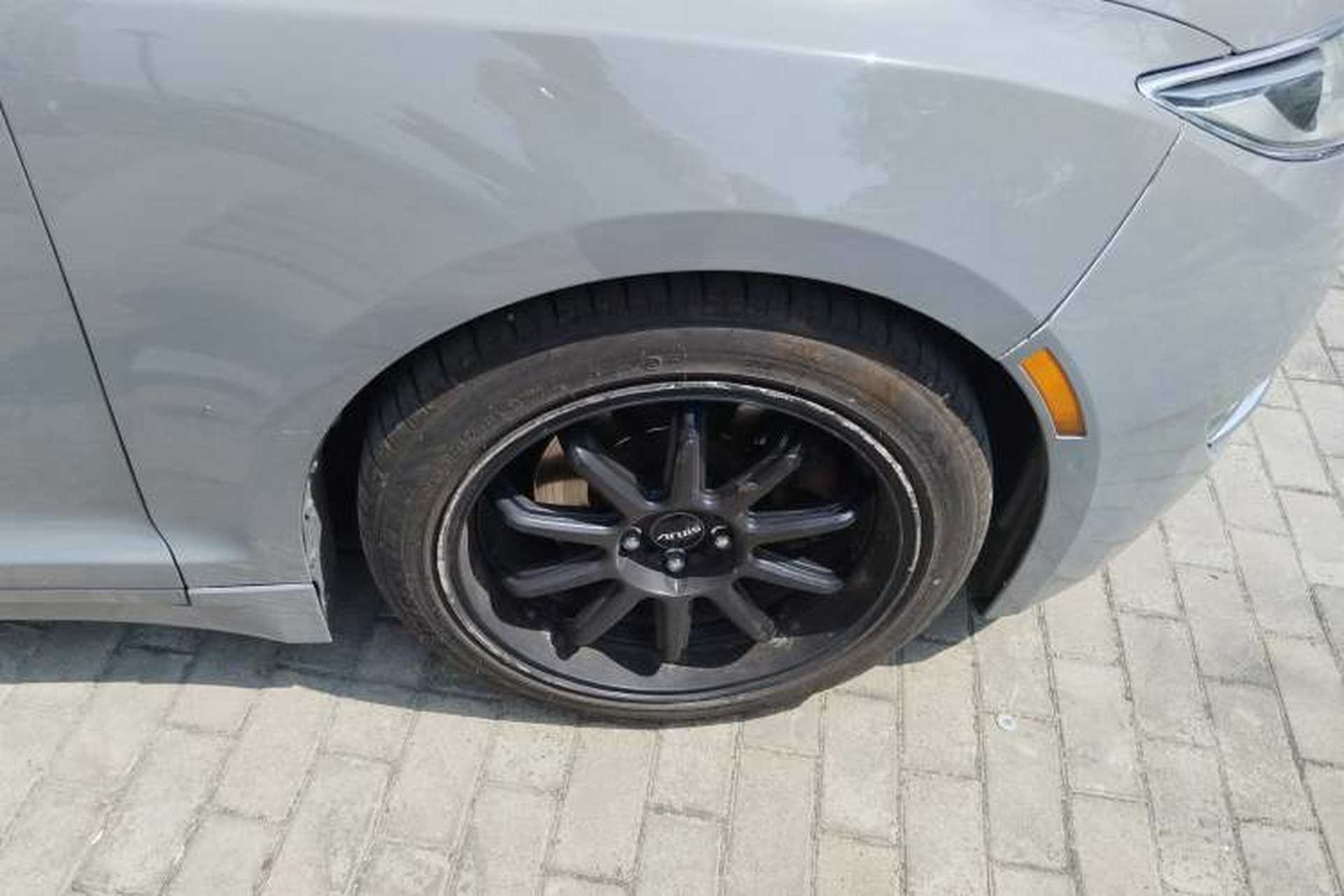 Used Lincoln MKZ 2014 2.0T Luxury Edition Right Front Wheel Hub