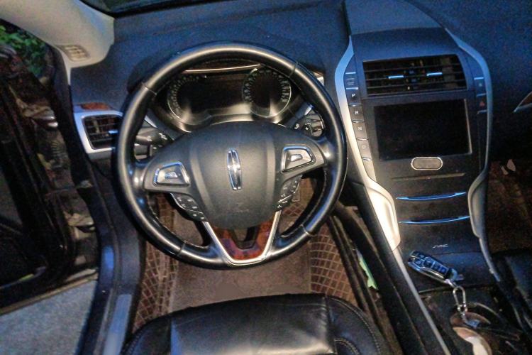 Used Lincoln MKZ 2014 2.0T Luxury Edition Steering Wheel