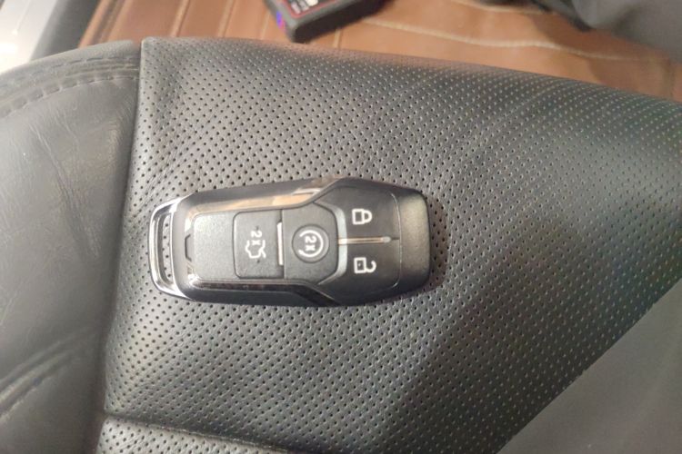 Used Lincoln MKZ 2014 2.0T Luxury Edition Vehicle Key