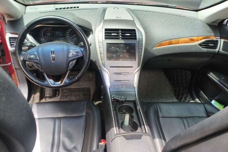 Used Lincoln MKZ 2014 2.0T Prestige Edition Center Console