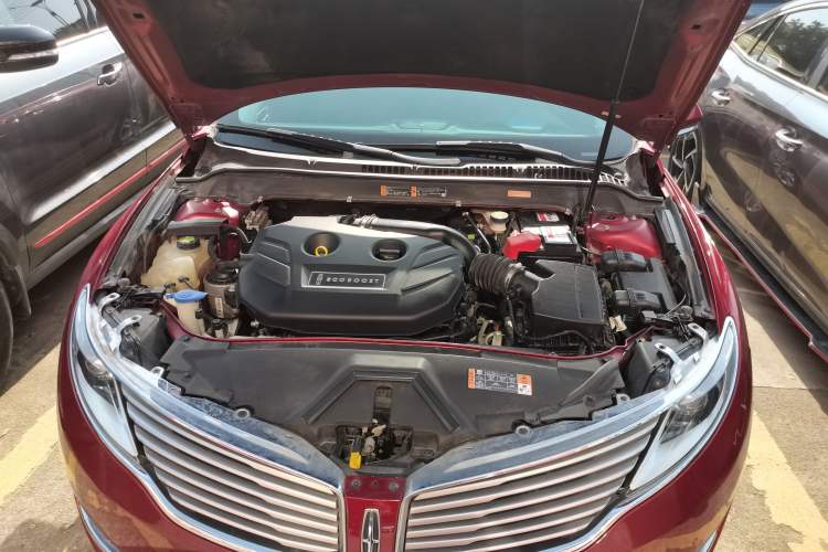 Used Lincoln MKZ 2014 2.0T Luxury Edition Engine Bay