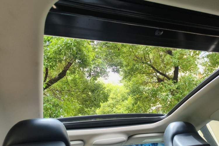 Used Lincoln MKZ 2014 2.0T Prestige Edition Headliner
