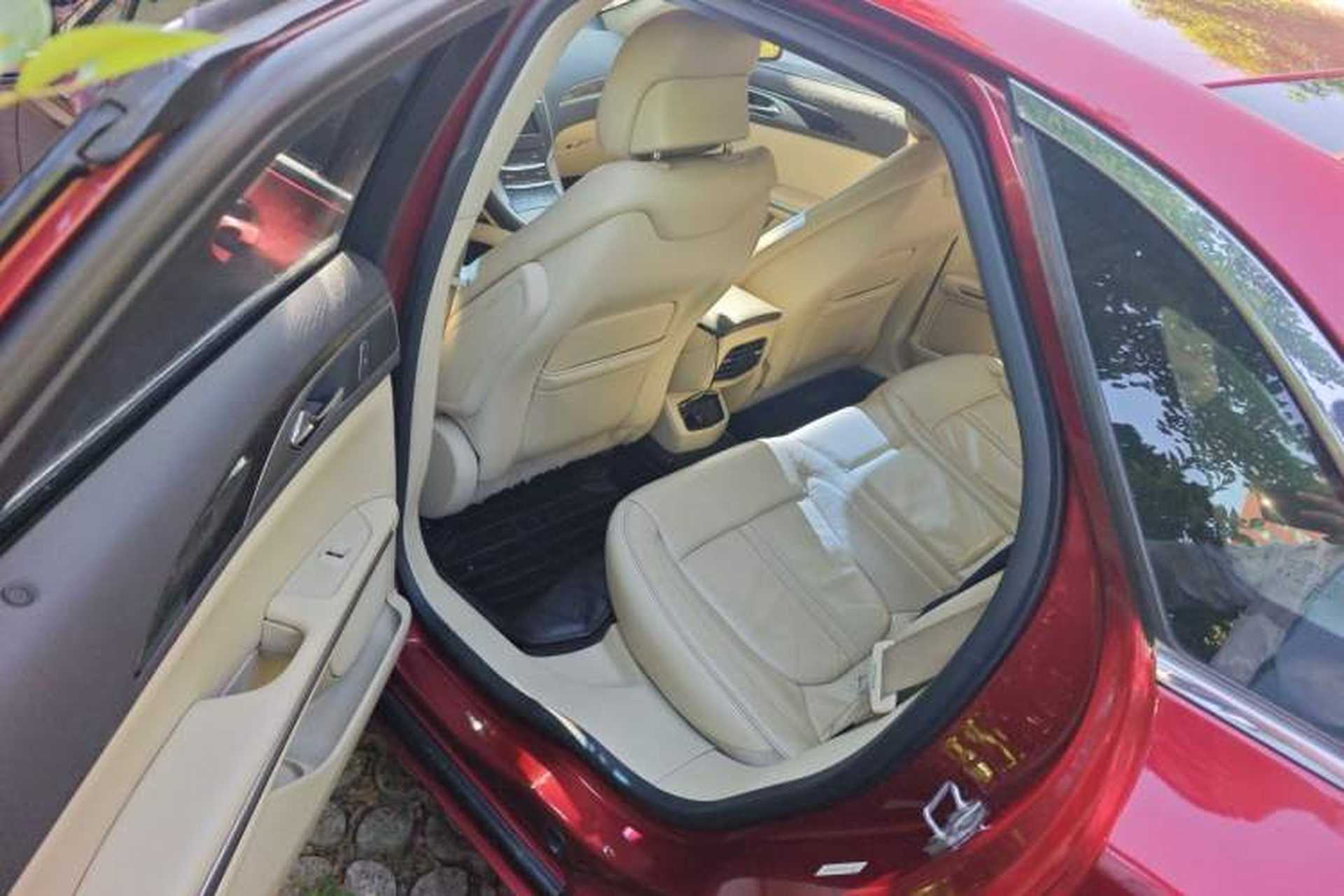 Used Lincoln MKZ 2014 2.0T Luxury Edition Left Rear Seat