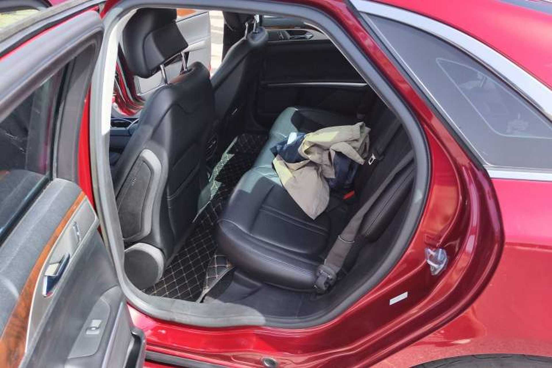 Used Lincoln MKZ 2014 2.0T Luxury Edition Left Rear Seat