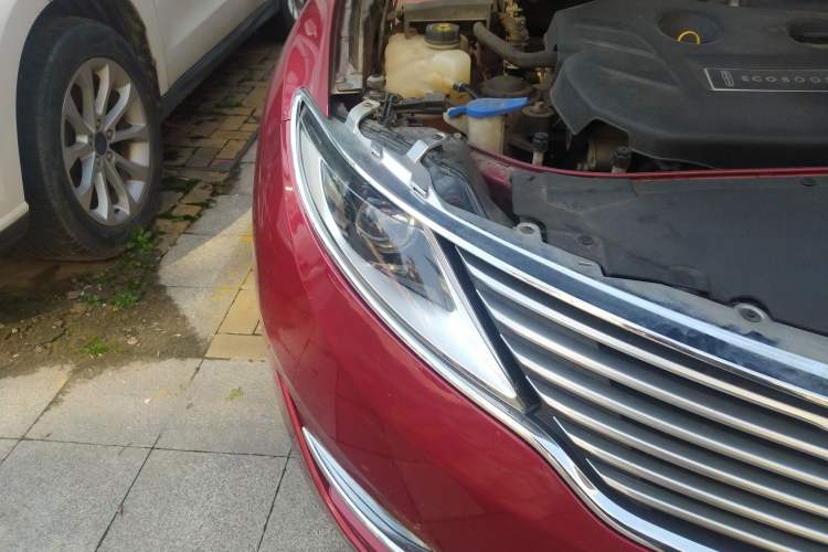 Used Lincoln MKZ 2014 2.0T Luxury Edition Right Front Headlight