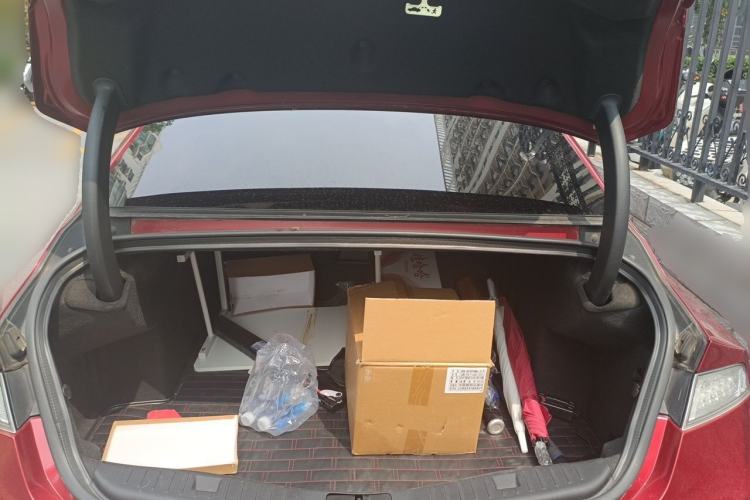 Used Lincoln MKZ 2014 2.0T Luxury Edition Trunk