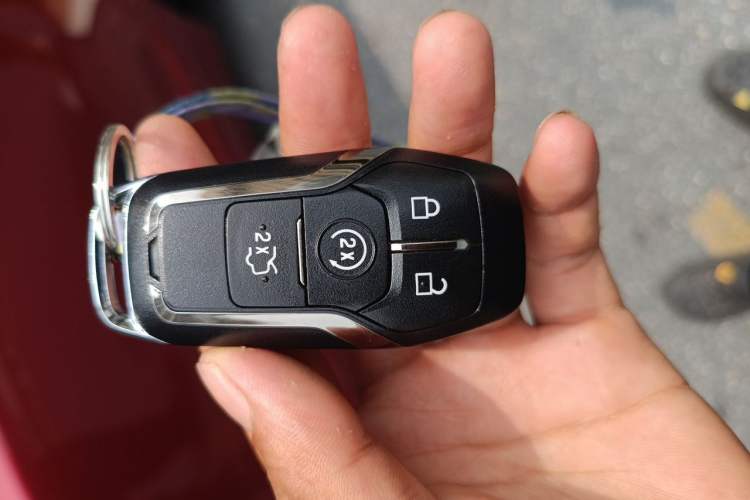 Used Lincoln MKZ 2014 2.0T Luxury Edition Vehicle Key