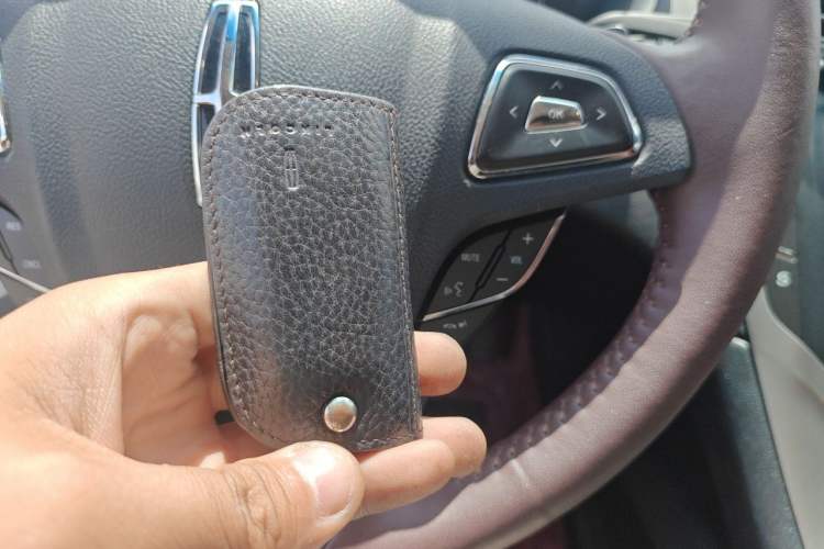 Used Lincoln MKZ 2014 2.0T Luxury Edition Vehicle Key