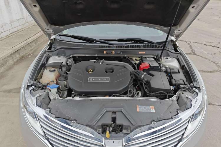 Used Lincoln MKZ 2014 2.0T Luxury Edition Engine Bay