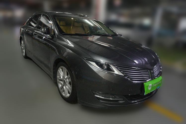 Used Lincoln MKZ 2014 2.0T Luxury Edition Front Right 45 Deg