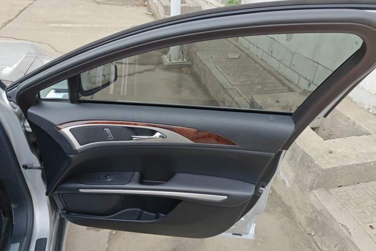 Used Lincoln MKZ 2014 2.0T Luxury Edition Interior 5