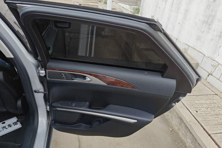 Used Lincoln MKZ 2014 2.0T Luxury Edition Interior 6